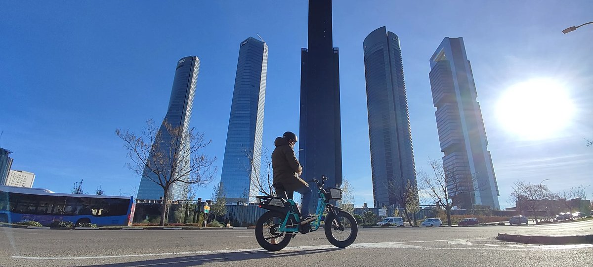 Para Moverte Por La Ciudad Moto O Bicicleta El Ctrica