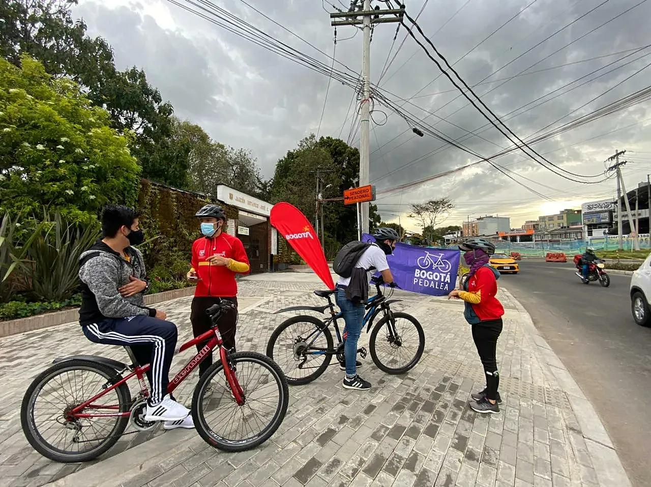 La creación de la Mesa de la Bicicleta es cuando se empieza a generar un importante movimiento ciclista en Bogotá.