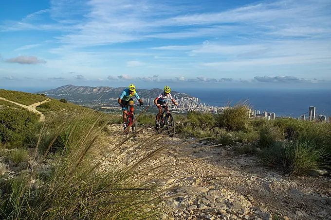 Bicicleta y Costa Blanca: todo para el ciclismo deportivo