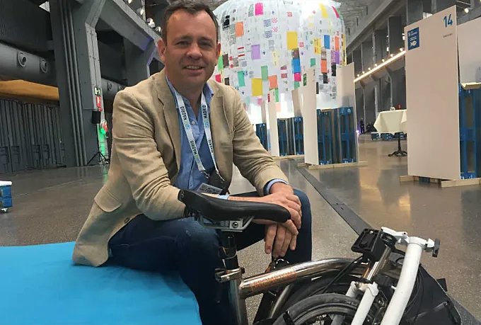 “La bicicleta es la solución más sencilla a los problemas más complejos” (Stephen Loftus, Brompton)