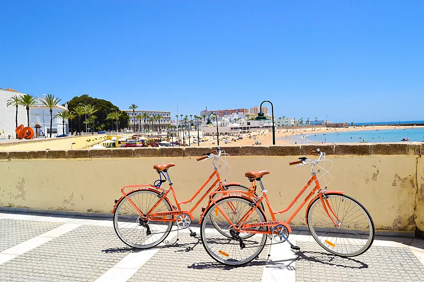 Las Bicis Naranjas en Cádiz.