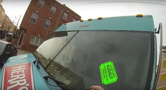Un justiciero del carril bici de Filadelfia se hace viral