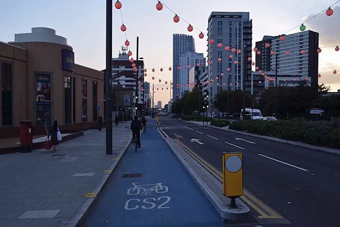 Londres planea construir dos nuevas autopistas ciclistas