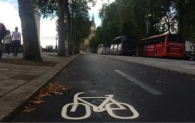 El contador de la autopista ciclista de Londres alcanza el millón