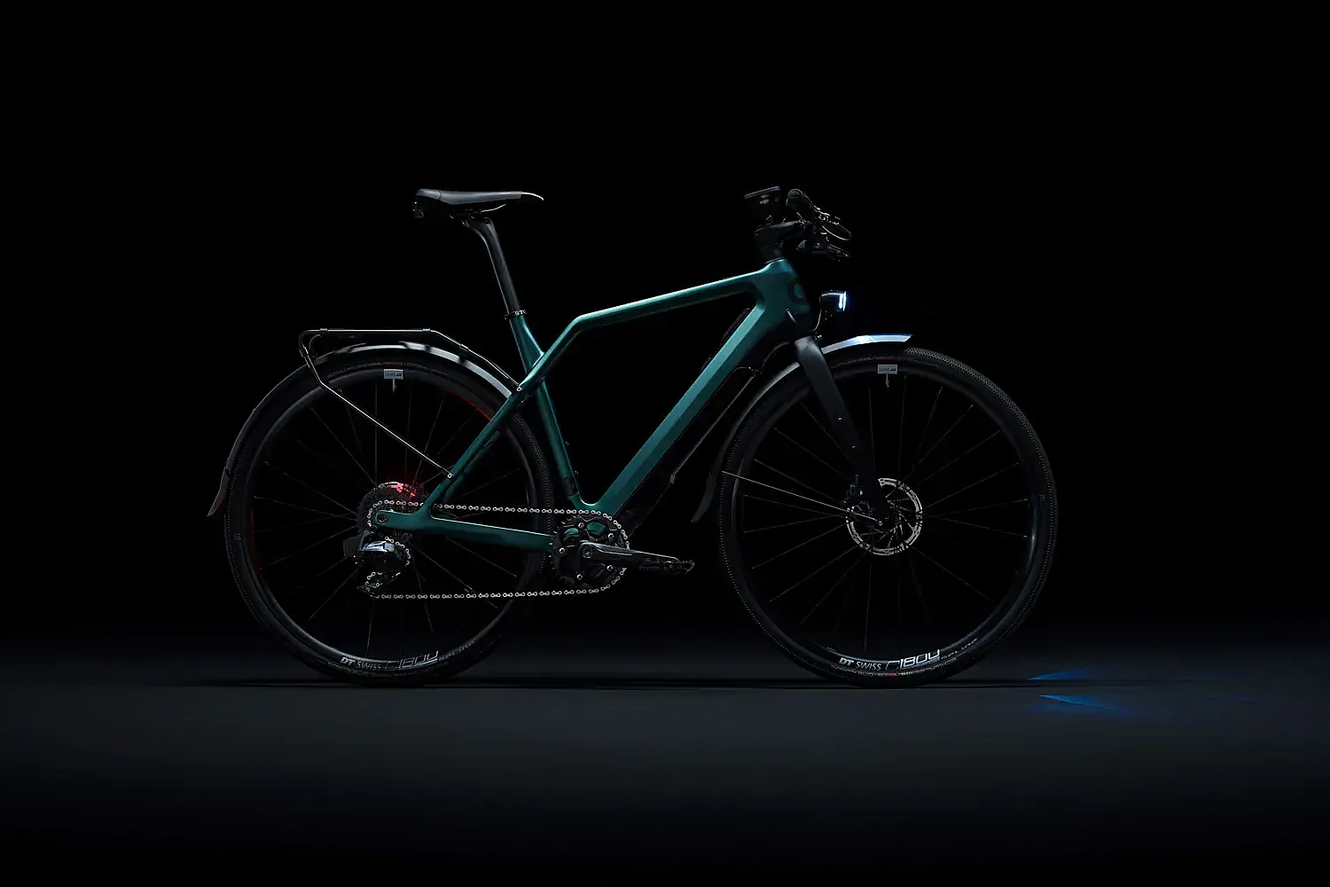 Así es la Cyklær E-Urban, con un precio de 7.299€ y disponible en tres colores.