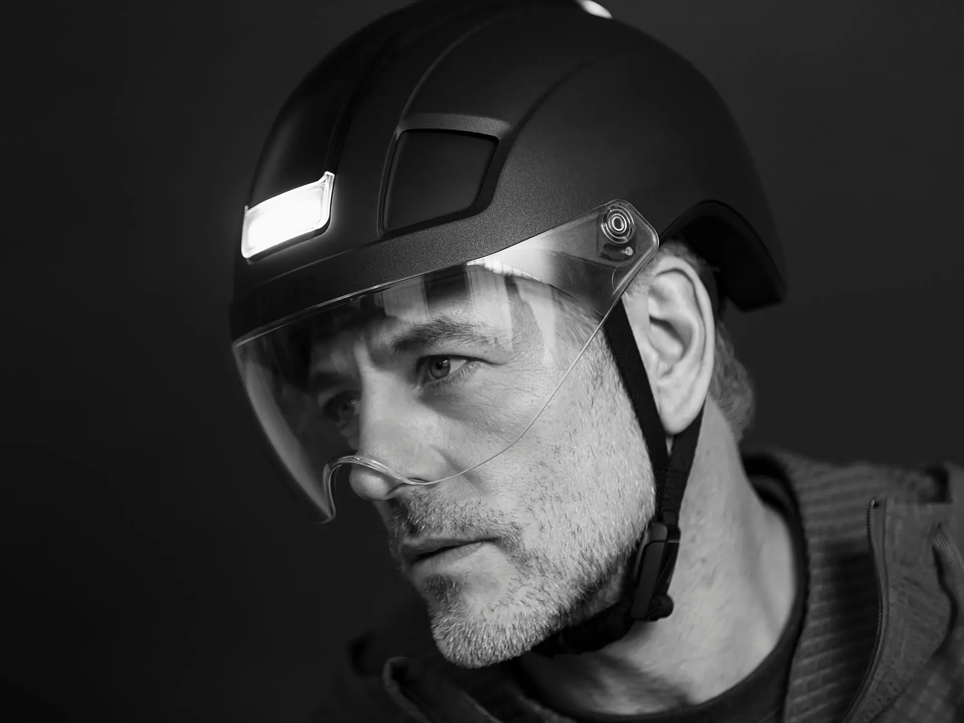 Iluminación de 360 grados y máxima seguridad para e-bikes.