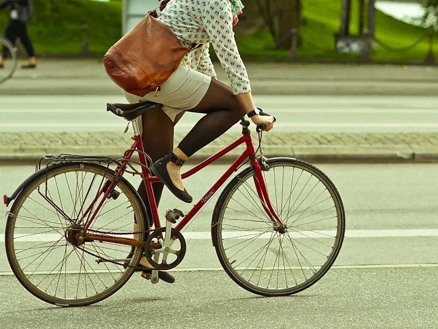 Barómetro la la movilidad ciclista gracias a las mujeres y los sistemas de bici compartida