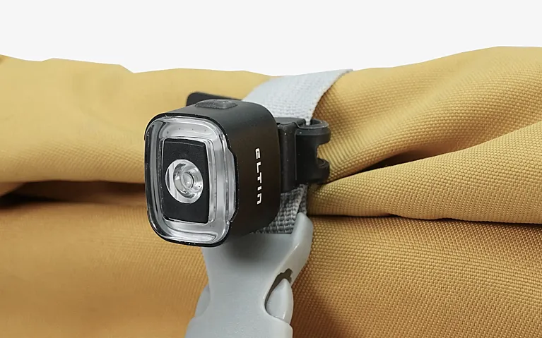 Cinco accesorios ciclistas para aumentar tu seguridad con frío