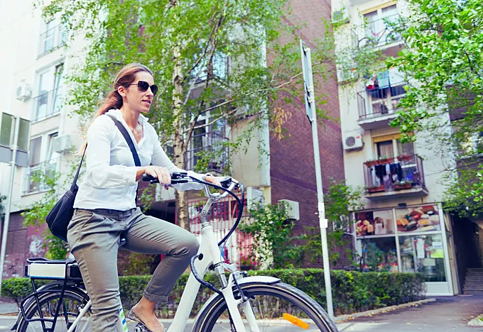 Barcelona dará hasta 800 euros para comprar bicicletas eléctricas
