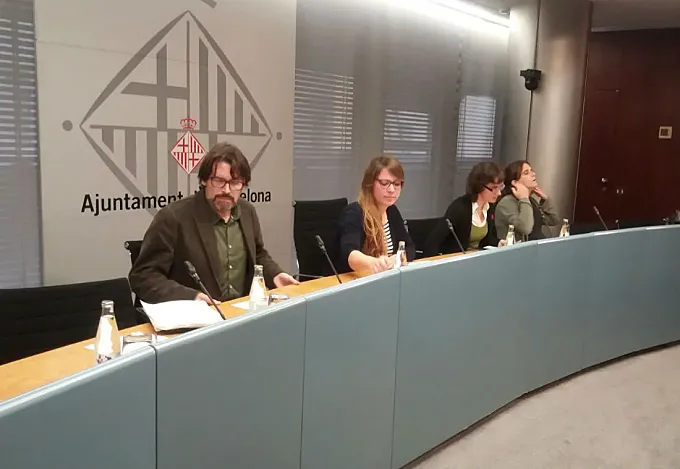 Barcelona prohibirá la circulación de los coches más contaminantes en 2020