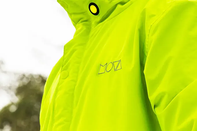 MOVA Cycling Jacket: la chaqueta ciclista más financiada en Kickstarter se hace en Colombia