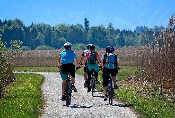 Montar en bicicleta en grupo: recomendaciones frente al covid-19