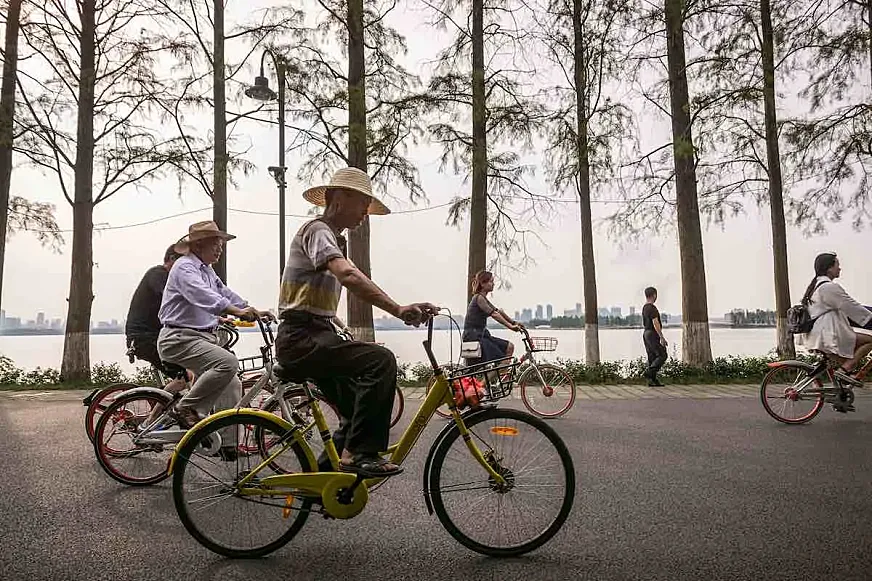 Wuhan en bicicleta (Foto: Szabolcs Horvát).