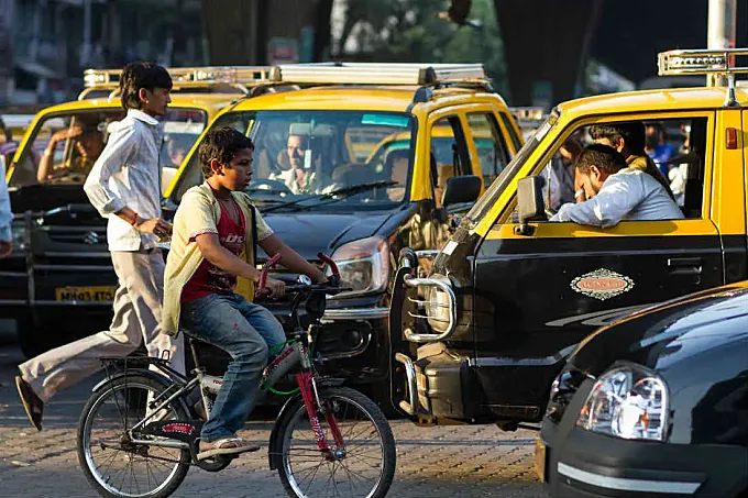 Un estado de India se plantea regalar 350.000 bicicletas a sus trabajadores