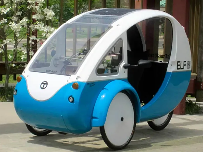 ELF: el triciclo eléctrico y solar que entusiasma en EE UU