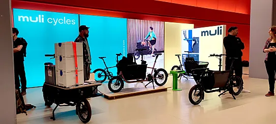 Stand de Muli Cycles, una marca de cargobikes de tamaño reducido con unas extraordinarias capacidades.