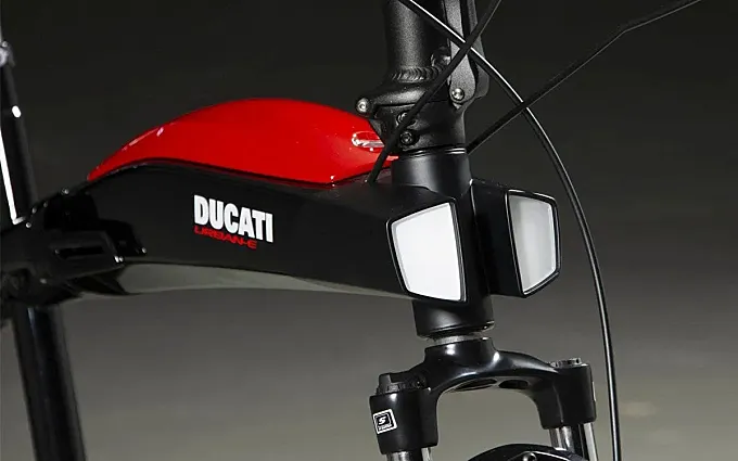 Ducati lanza tres nuevos modelos de bicicletas plegables y eléctricas