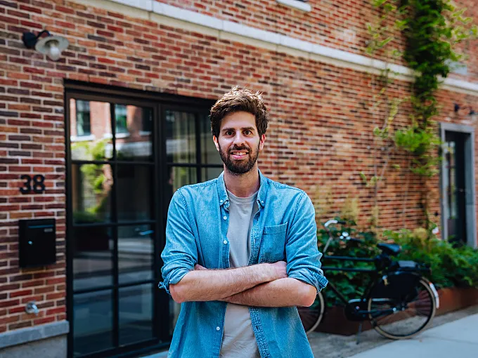 "La resistencia más fuerte viene de oponerse a eliminar el aparcamiento" (Lior Steinberg, Humankind)