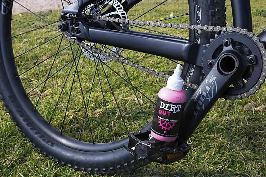 Dirt Out, nueva marca de productos de limpieza y mantenimiento de bicis.