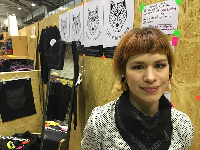 Ester van Kempen, de Ride With Wolves: “Es distinto pedalear en la ciudad si eres una mujer”