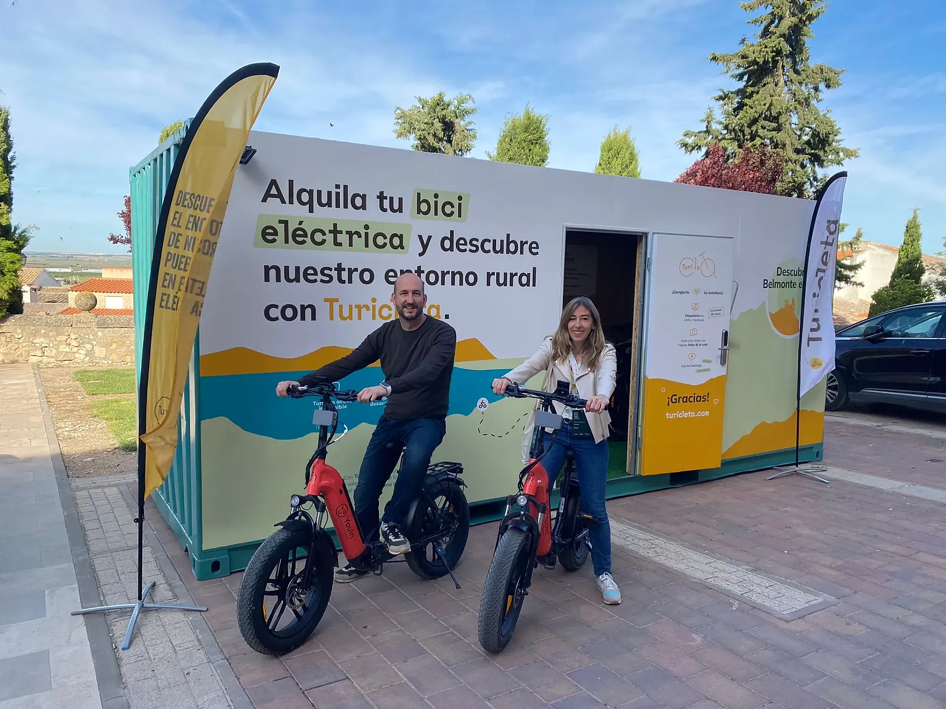 Alberto y Mariana, los responsables de Turicleta.