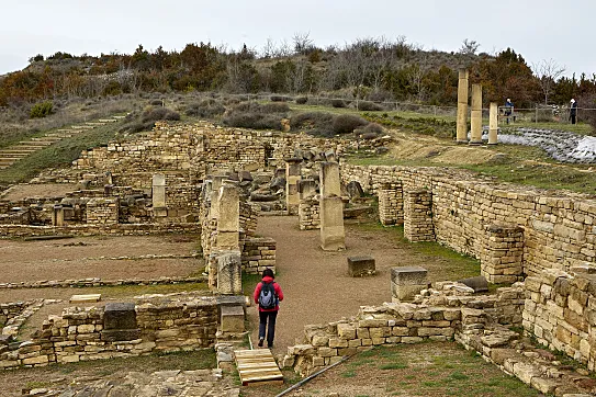 Se pedalea mejor si recorremos algo de historia (foto: V. Quintas