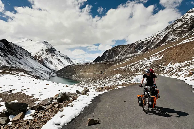 ¿Quieres combatir el cambio climático? ¡Deja el coche y usa la bici!