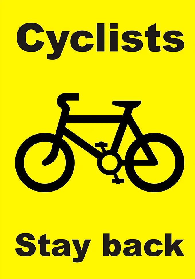 “Stay back”: el mensaje que ha desatado la polémica entre los ciclistas de Londres
