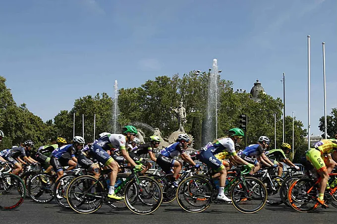 Consigue una participación VIP en La Vuelta a España gracias a Oakley y Ciclosfera