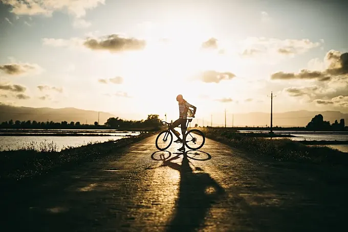“Hay tantos ciclistas que la bici ya no es una moda” (Albert Gallego, Brazo de Hierro)