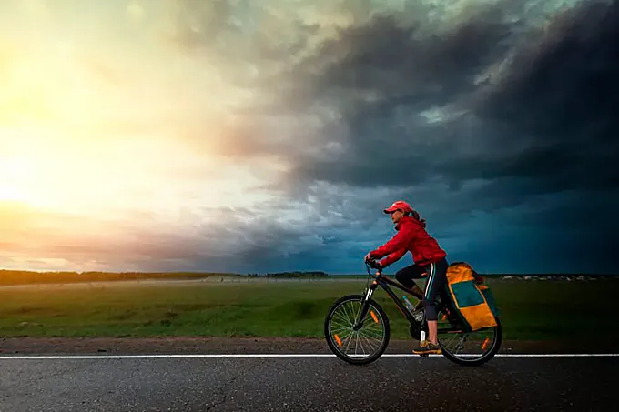 Atención, mujeres: diez consejos para hacer cicloturismo sola