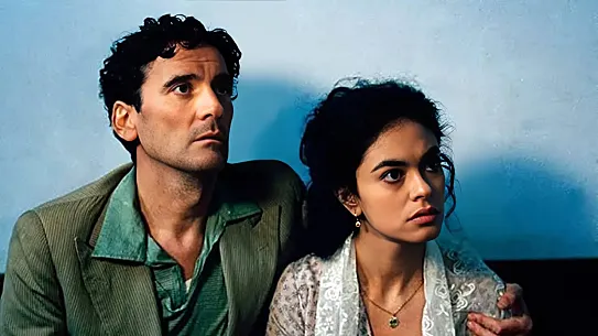 Beatrice y Mario en "El Cartero y Pablo Neruda"