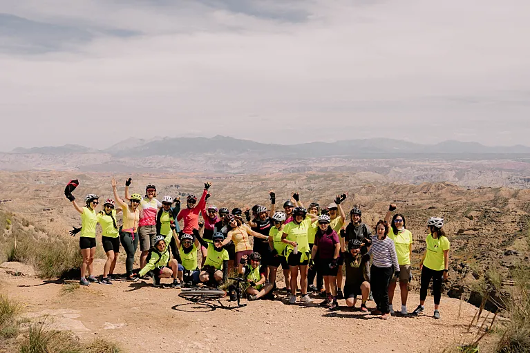 RARE FEMMES Biketravel Fest: gravel femenino y muchísimo más