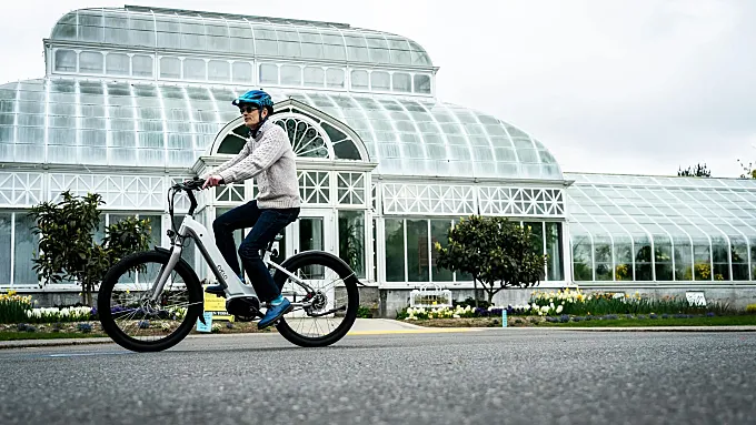 Las bicicletas eléctricas no necesitan seguro obligatorio, salvo que sean speed pedelecs