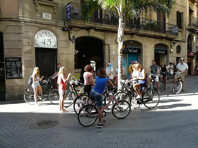 El alquiler de bicicletas en Barcelona online pone en pie de guerra al sector