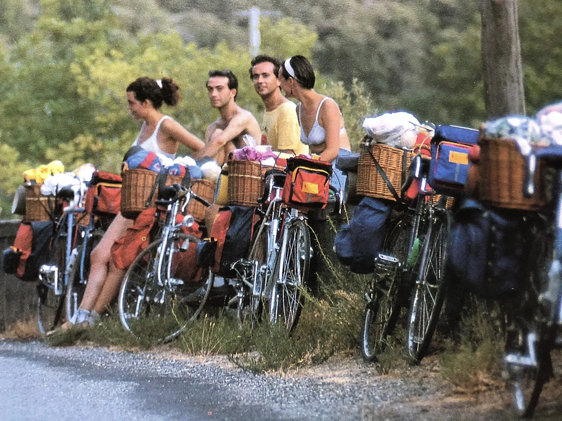 "En los 80 era muy poquita la gente que hacía cicloturismo en España" (Paco Tortosa, autor de 'España en bici')