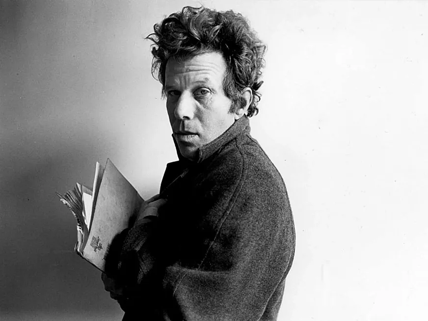 “Bicicletas rotas cadenas viejas y rotas manillares oxidados bajo la lluvia alguien debe tener un orfanato para estas cosas que ya nadie quiere” (Tom Waits, 'Broken Bicycles')