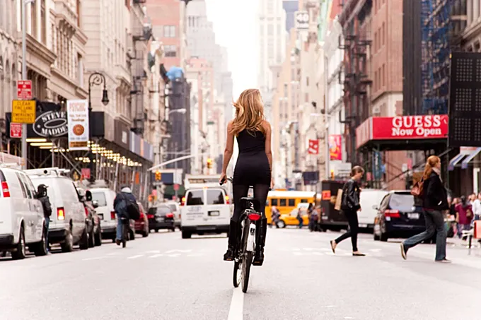 'Downtown from Behind': fotos, poesía y ciclismo urbano en Nueva York