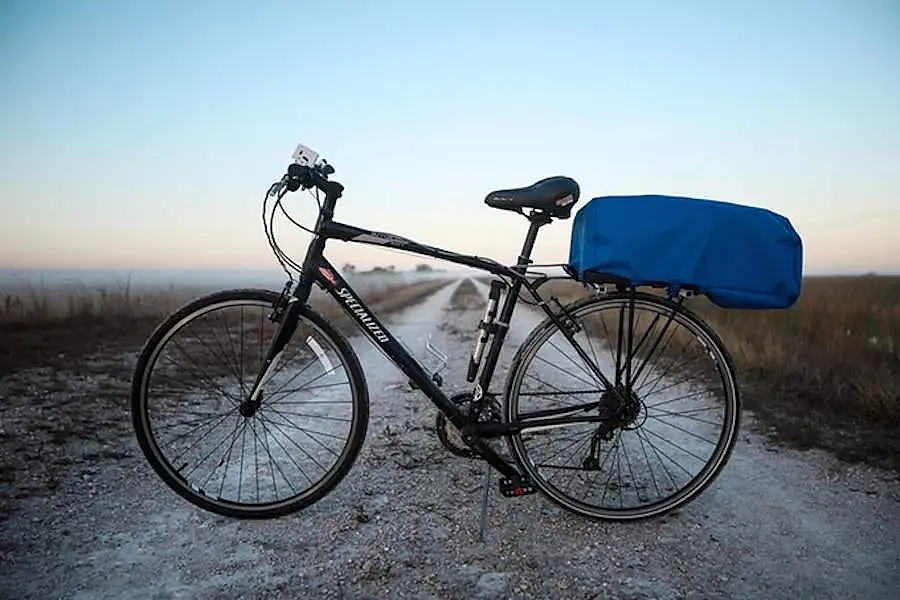 CycleWing incorpora un ala a tu bicicleta.