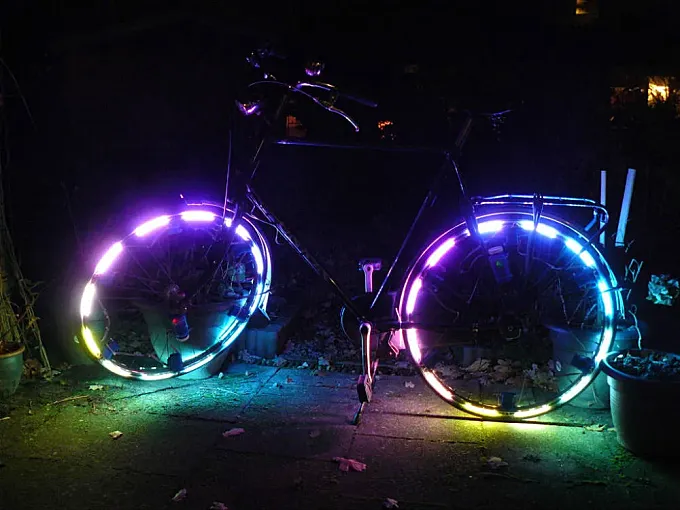 Crear tus propias ruedas con luces multicolores