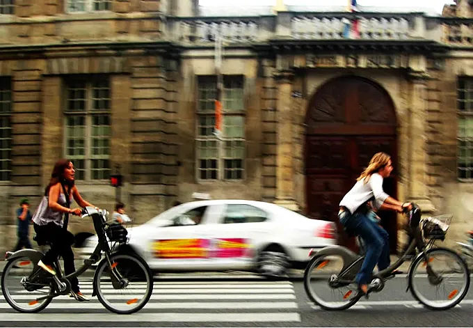París dará hasta 600 euros a los compradores de e-bikes o bicicletas de carga