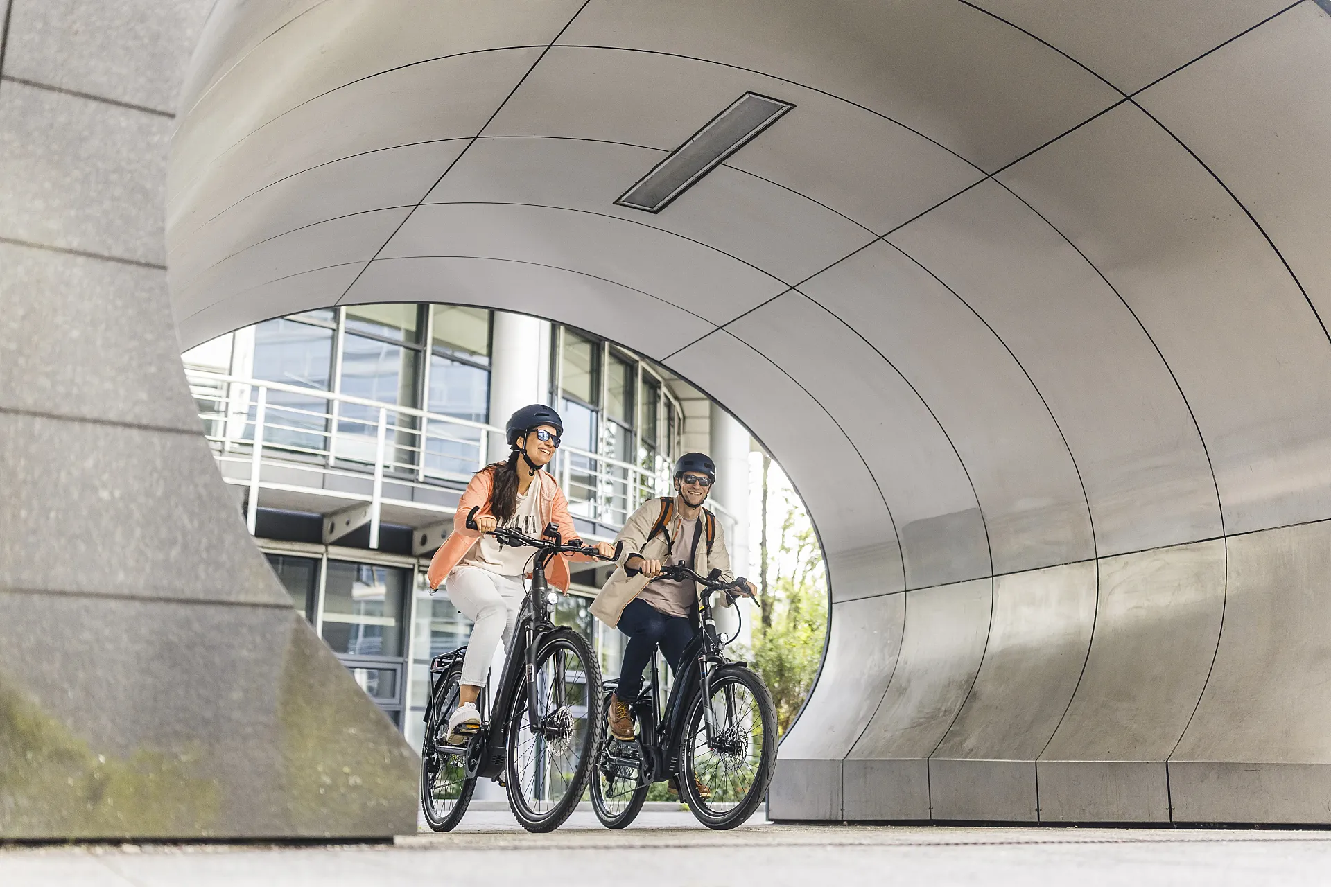 Modelos urbanos, de montaña, carretera o gravel categorizados por marca y modalidad.