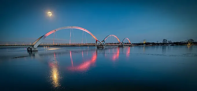 Sobre la bahía de Sölvesborg está el puente ciclista más largo de Europa
