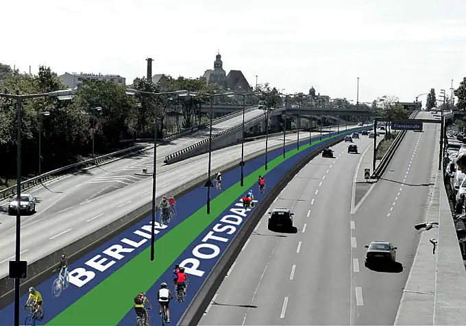 Berlín podría cerrar dos carriles de una autopista y dejárselos a los ciclistas
