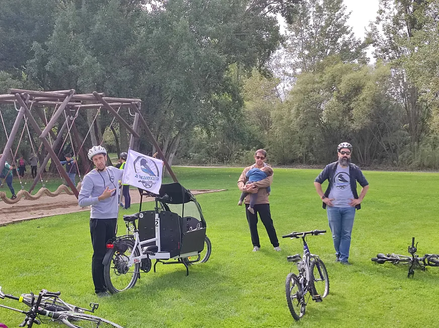 La Pajarocleta la forman un grupo de expertos en educación ambiental, biólogos y amantes de la bicicleta.
