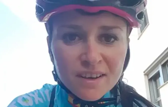 ‘Harta de los coches’: el vídeo viral de una ciclista indignada