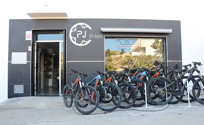 PJ Bikes: sol, playa… y bicicletas