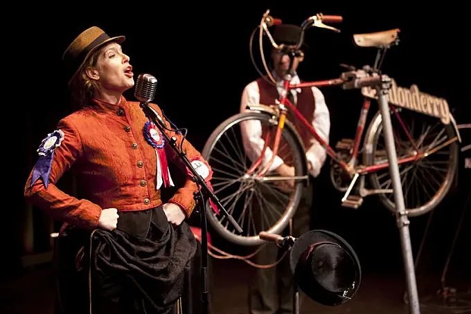 ‘Spin’: un musical sobre la bicicleta y la emancipación de la mujer