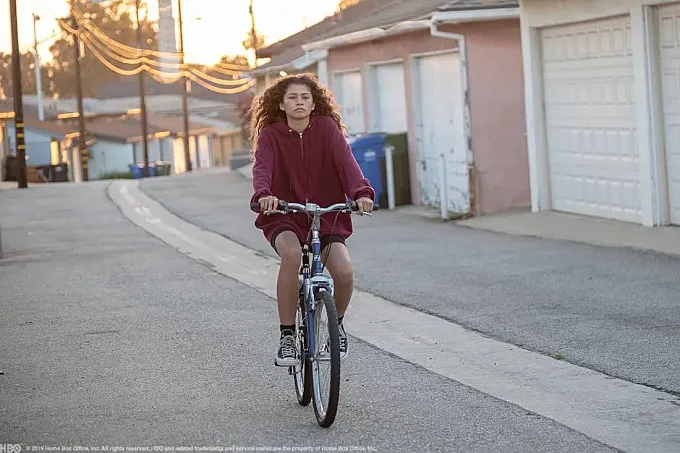 'Euphoria' y la bicicleta: adolescentes salvajes