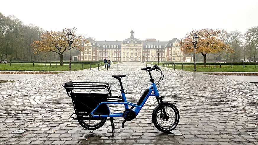 La Velo de Ville Loady, frente a la preciosa universidad de Münster.